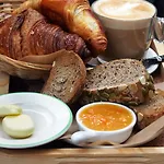 Hotel Nyx Rembrandt Square 4*