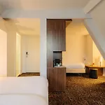 Nyx Rembrandt Square Amsterdam