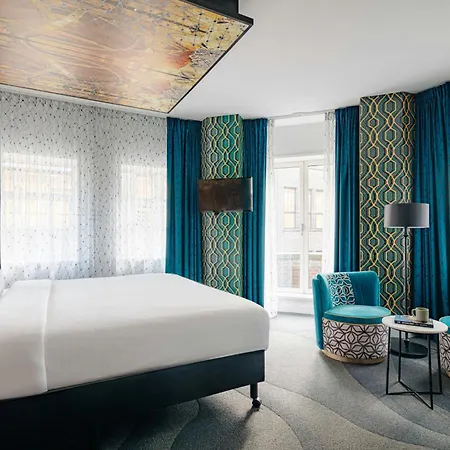 Ξενοδοχείο Nyx Rembrandt Square 4*