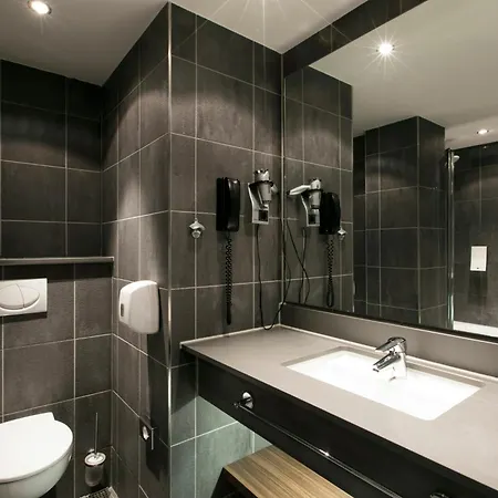 Nyx Rembrandt Square Amsterdam