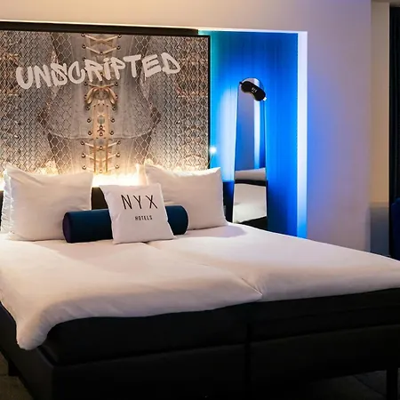 Nyx Rembrandt Square 4* Amsterdam