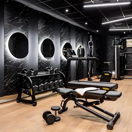 Hotel Nyx Rembrandt Square 4*