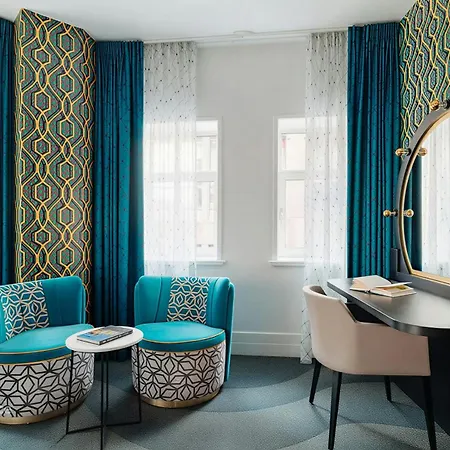 Nyx Rembrandt Square Otel 4*