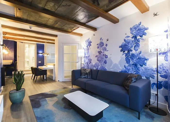 Hotel Nyx Rembrandt Square 4*