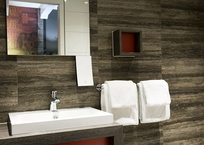 Nyx Rembrandt Square Hotel 4*