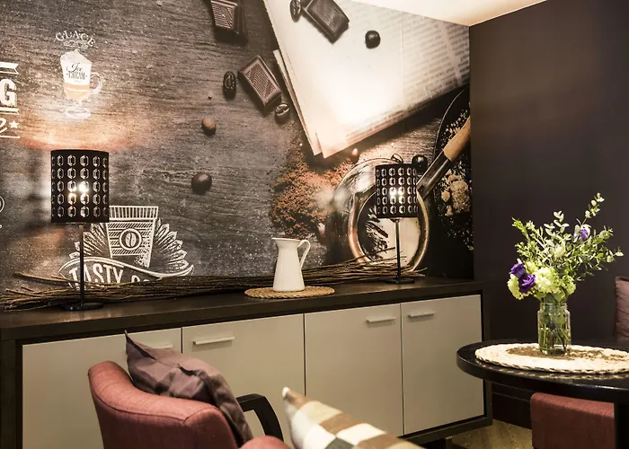 Hotel Nyx Rembrandt Square 4*