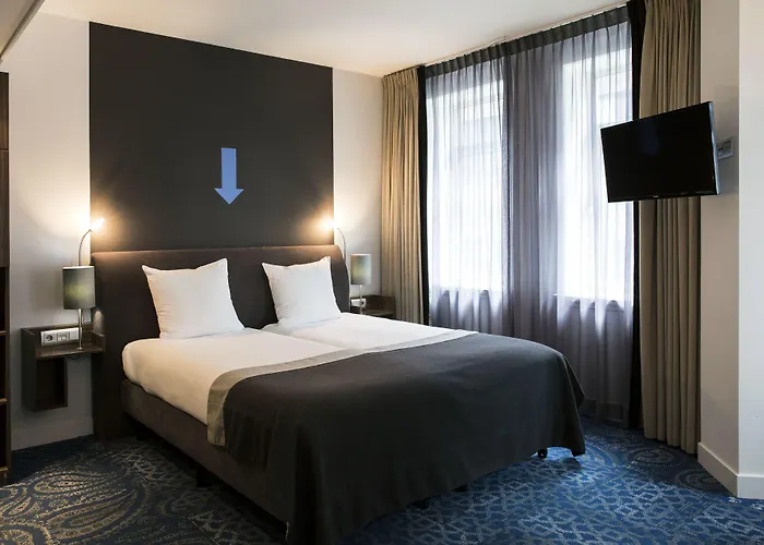 Nyx Rembrandt Square 4* Amsterdam