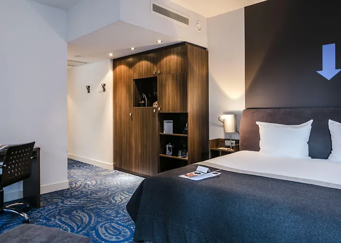 Nyx Rembrandt Square 4* Amsterdam