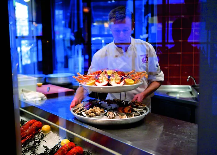 Hotel Nyx Rembrandt Square 4*