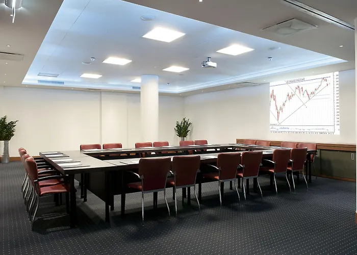 Nyx Rembrandt Square 4* Amsterdam