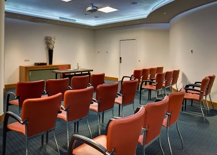 Hotel Nyx Rembrandt Square 4*