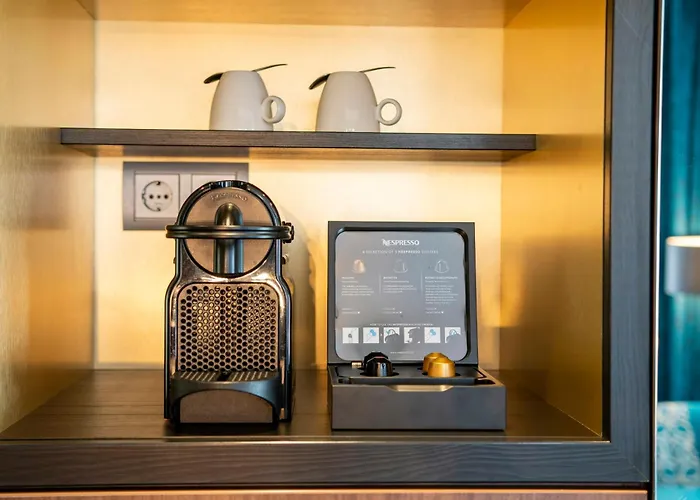 Nyx Rembrandt Square Hotel 4*