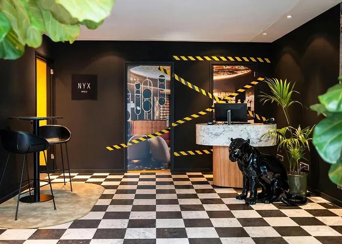 Otel Nyx Rembrandt Square 4*