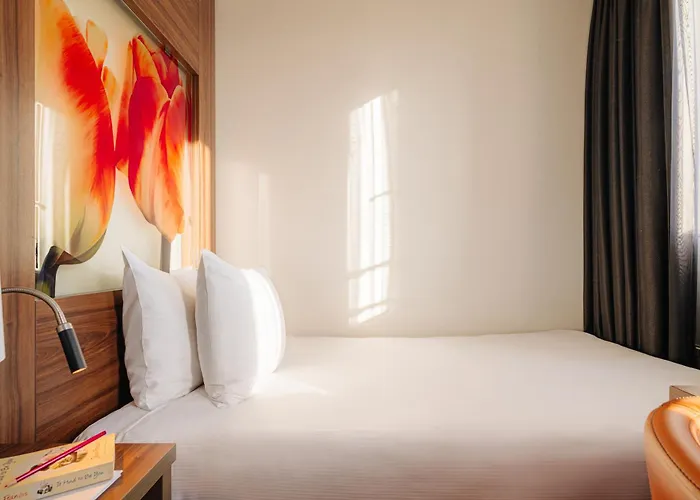 Nyx Rembrandt Square Otel