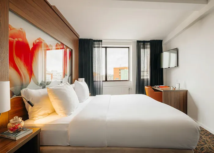 Nyx Rembrandt Square 4* Amsterdam