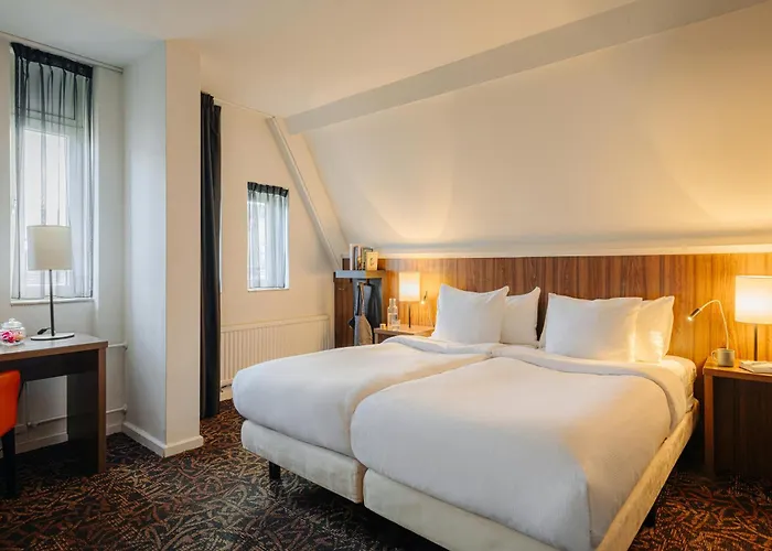 Nyx Rembrandt Square 4* Amsterdam