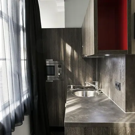 فندق Nyx Rembrandt Square 4*